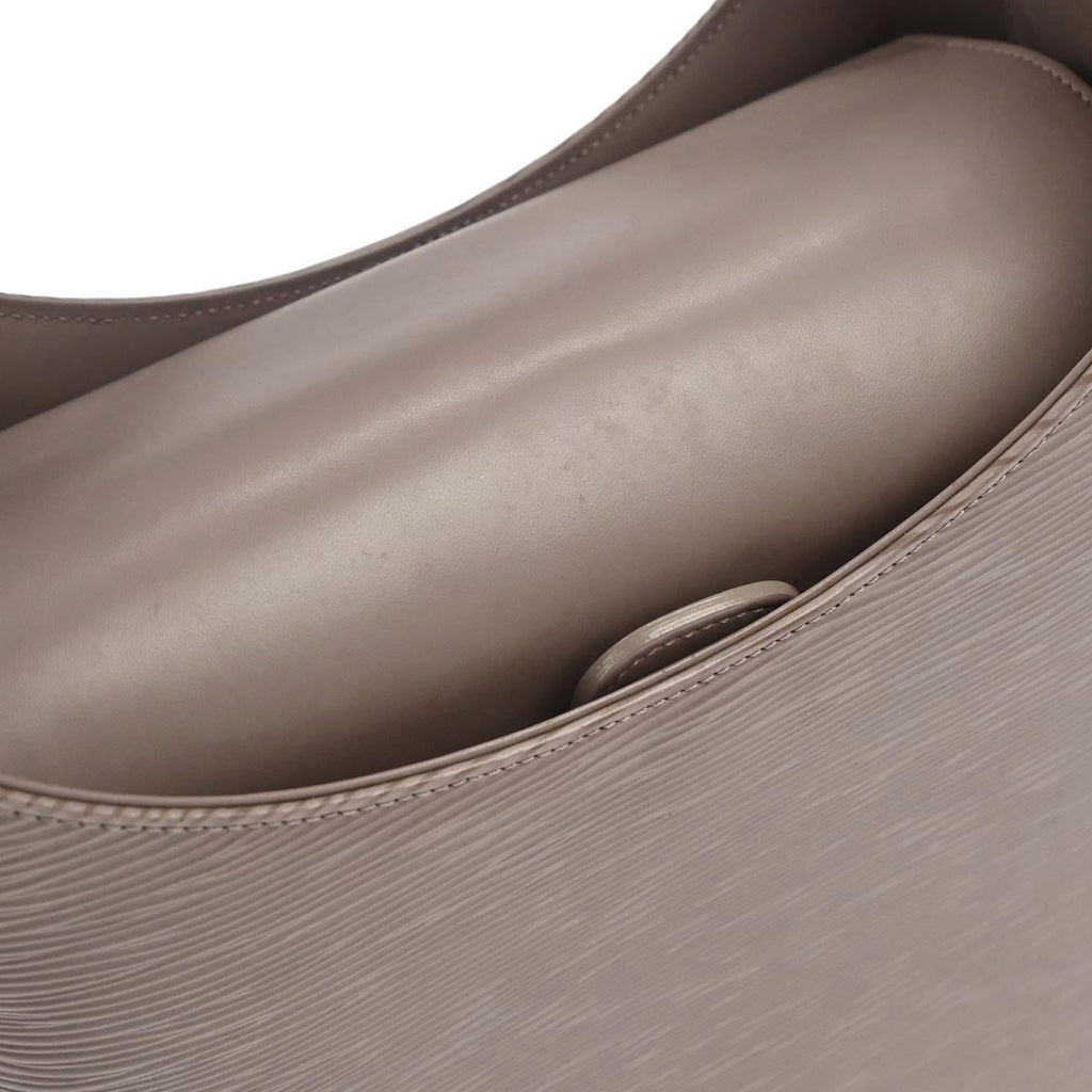 Louis Vuitton Verseau Handbag Epi Leather Purple Leather Shoulder Bag Bag (Pre-Owned)