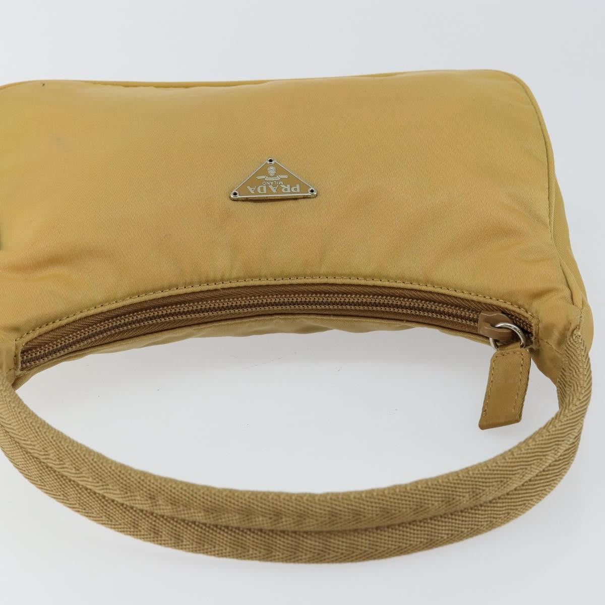 Prada Re-Edition 2000 Hobo Tessuto Beige Nylon Clutche & Pouche Bag (Pre-Owned)
