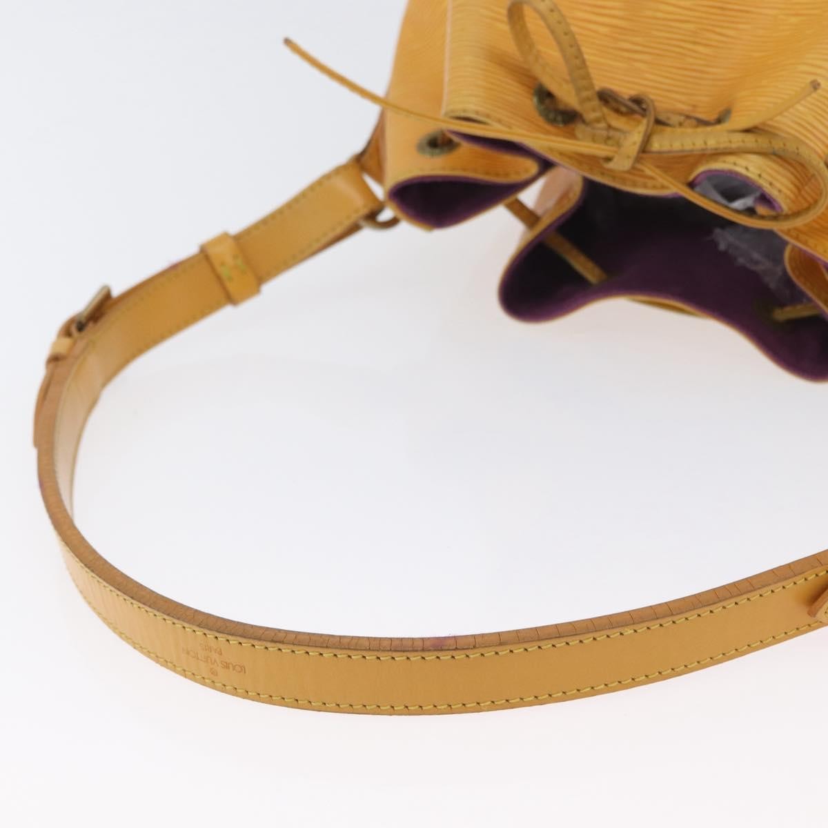 Louis Vuitton Petit Noe Handbag Epi Leather Yellow Leather Shoulder Bag Bag (Pre-Owned)