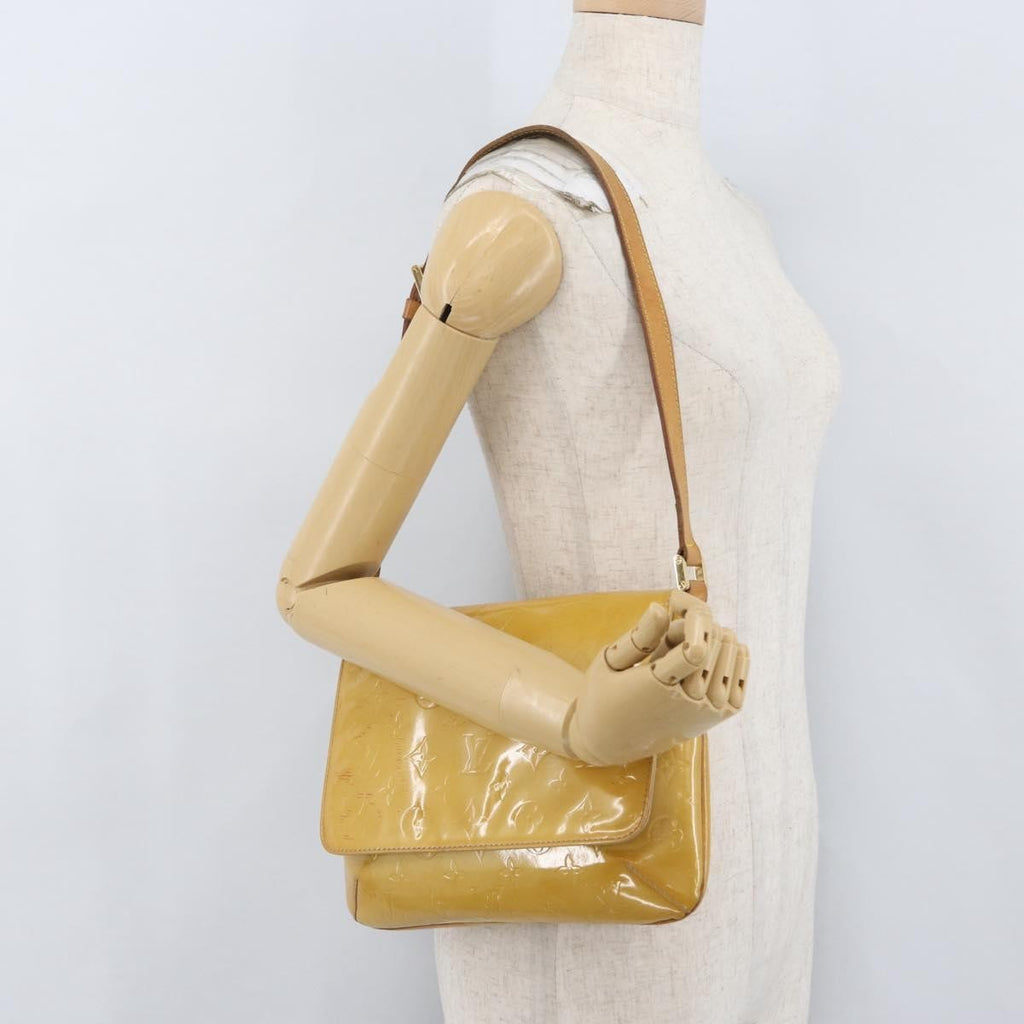 Louis Vuitton Thompson Street Handbag Monogram Vernis Beige Patent_Leather Shoulder Bag Bag (Pre-Owned)