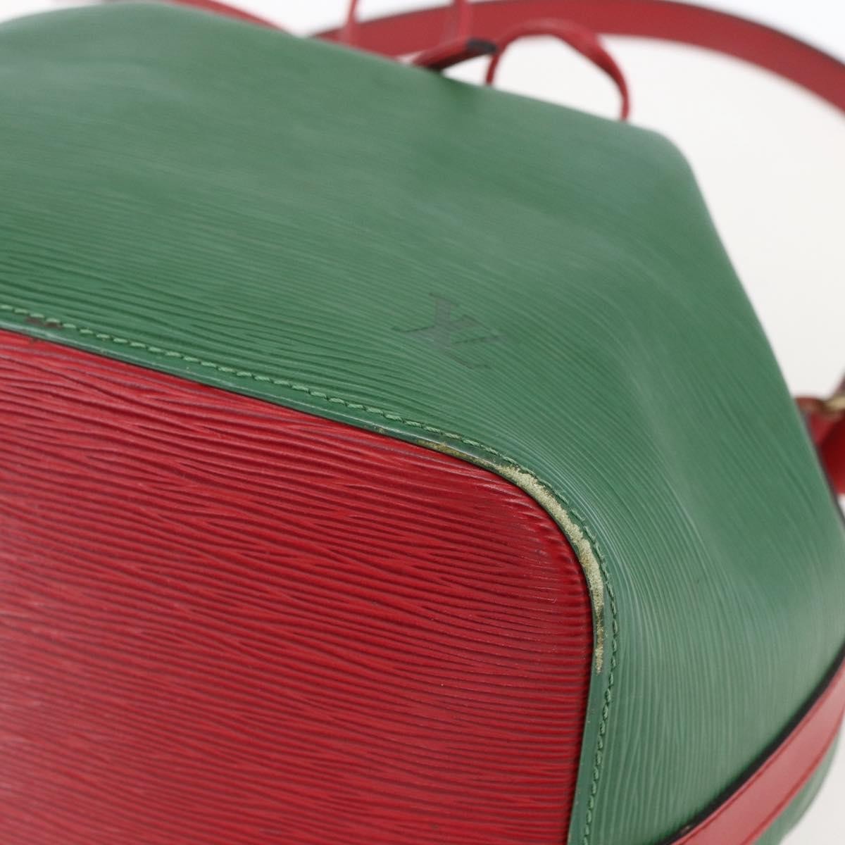 Louis Vuitton Bicolor Petit Noe Handbag Epi Leather Green Leather Shoulder Bag Bag (Pre-Owned)