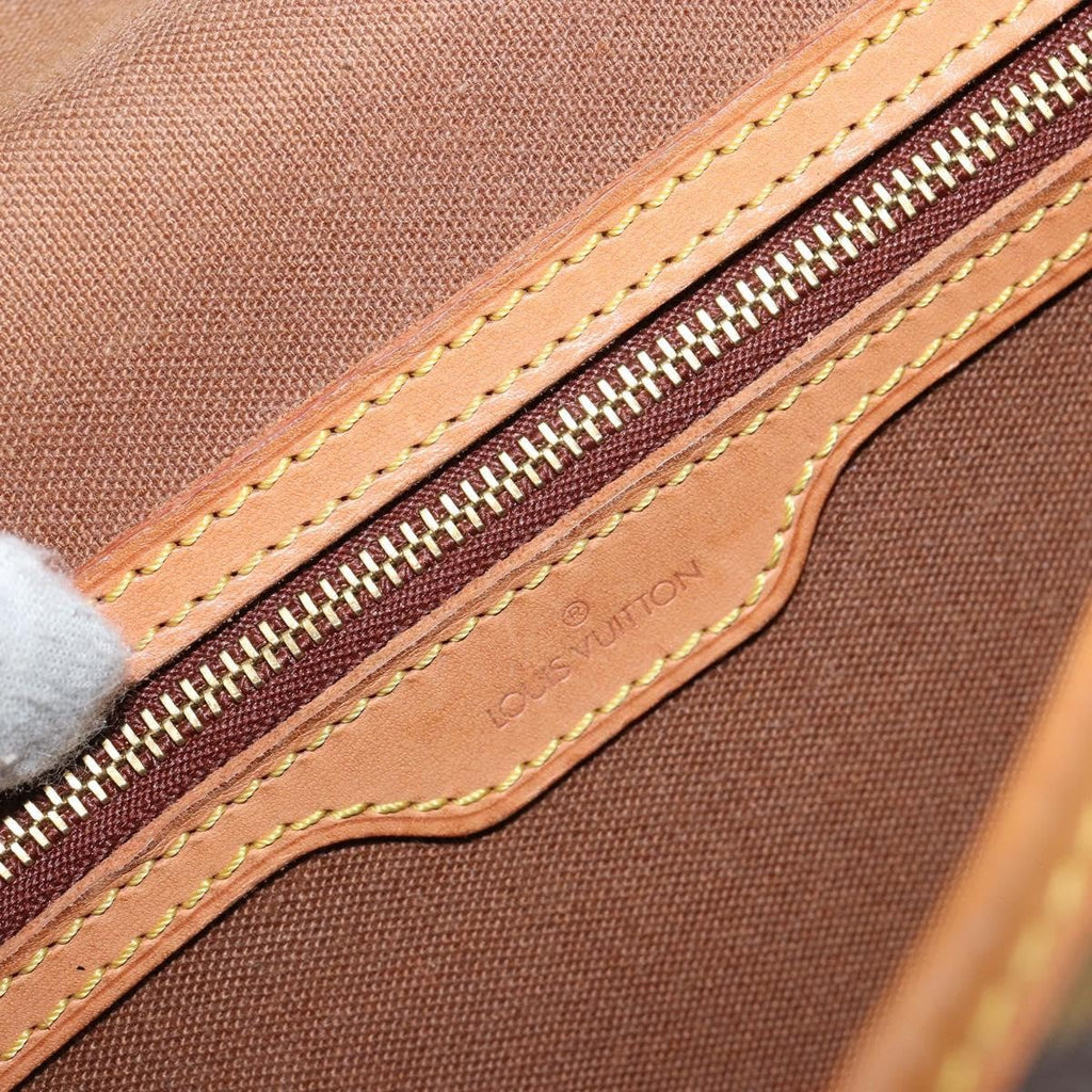 Louis Vuitton Sac Gibeciere Messenger Bag Monogram Canvas Brown Canvas Shoulder Bag Bag (Pre-Owned)