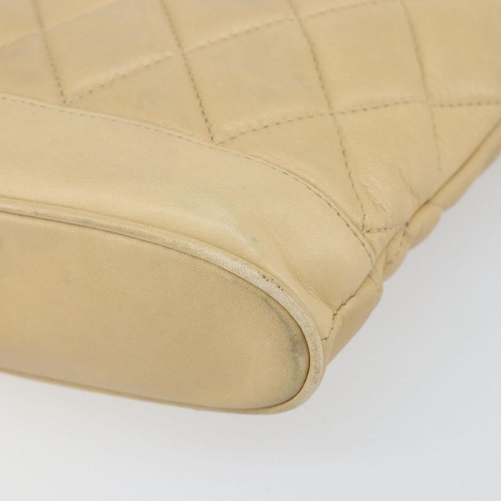 Chanel Vintage Cc Chain Shopper Quilted Leather Beige Leather Shoulder Bag Bag (Pre-Owned)