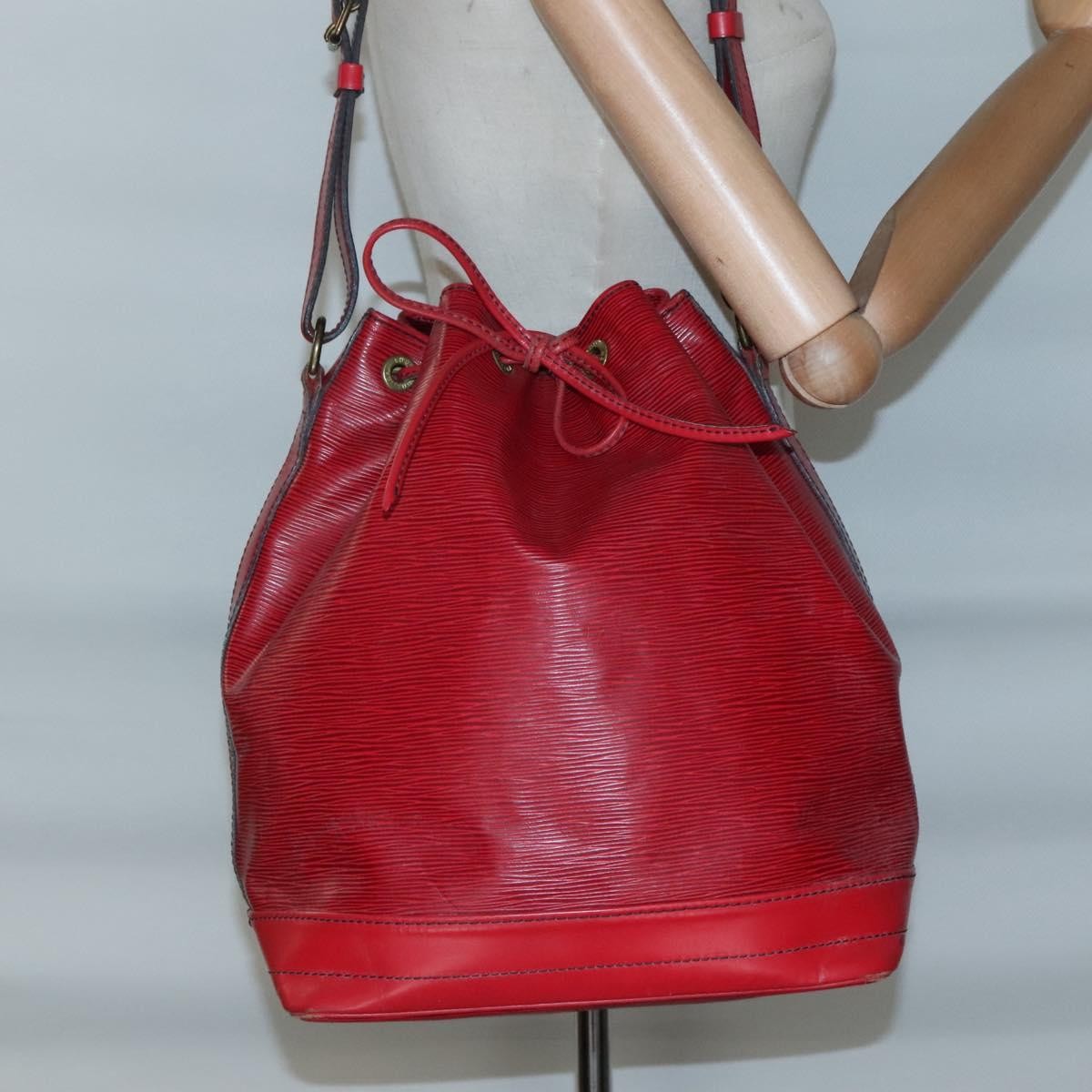 Louis Vuitton Noe Handbag Epi Leather Red Leather Bag (Pre-Owned)