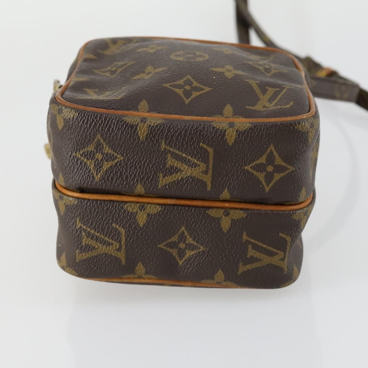 Louis Vuitton Amazone Bag Monogram Canvas Brown Canvas Shoulder Bag Bag (Pre-Owned)