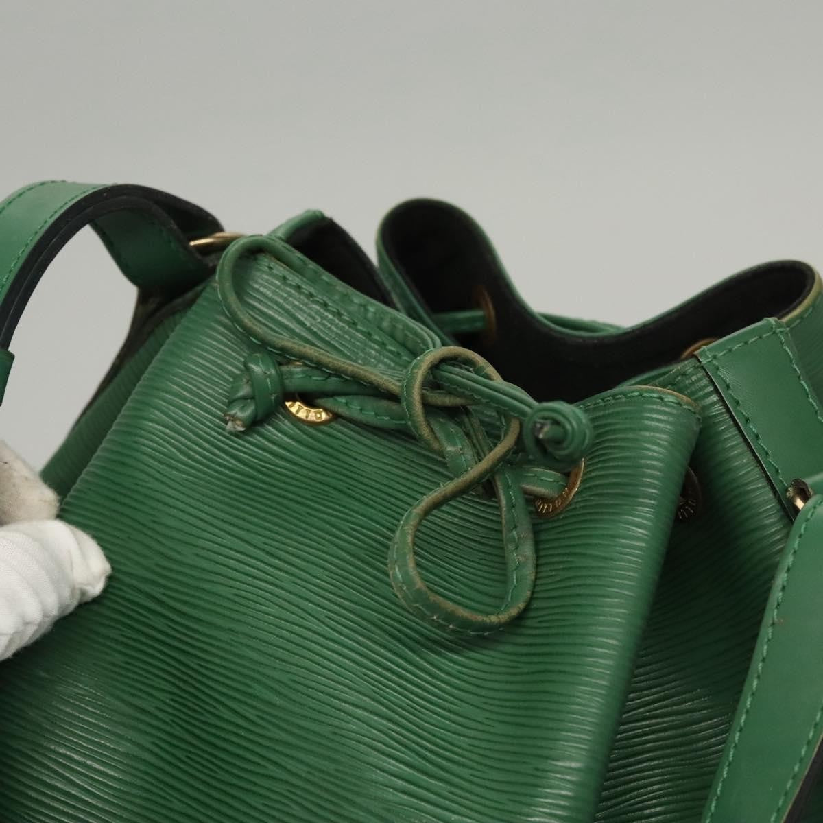 Louis Vuitton Petit Noe Handbag Epi Leather Green Leather Shoulder Bag Bag (Pre-Owned)