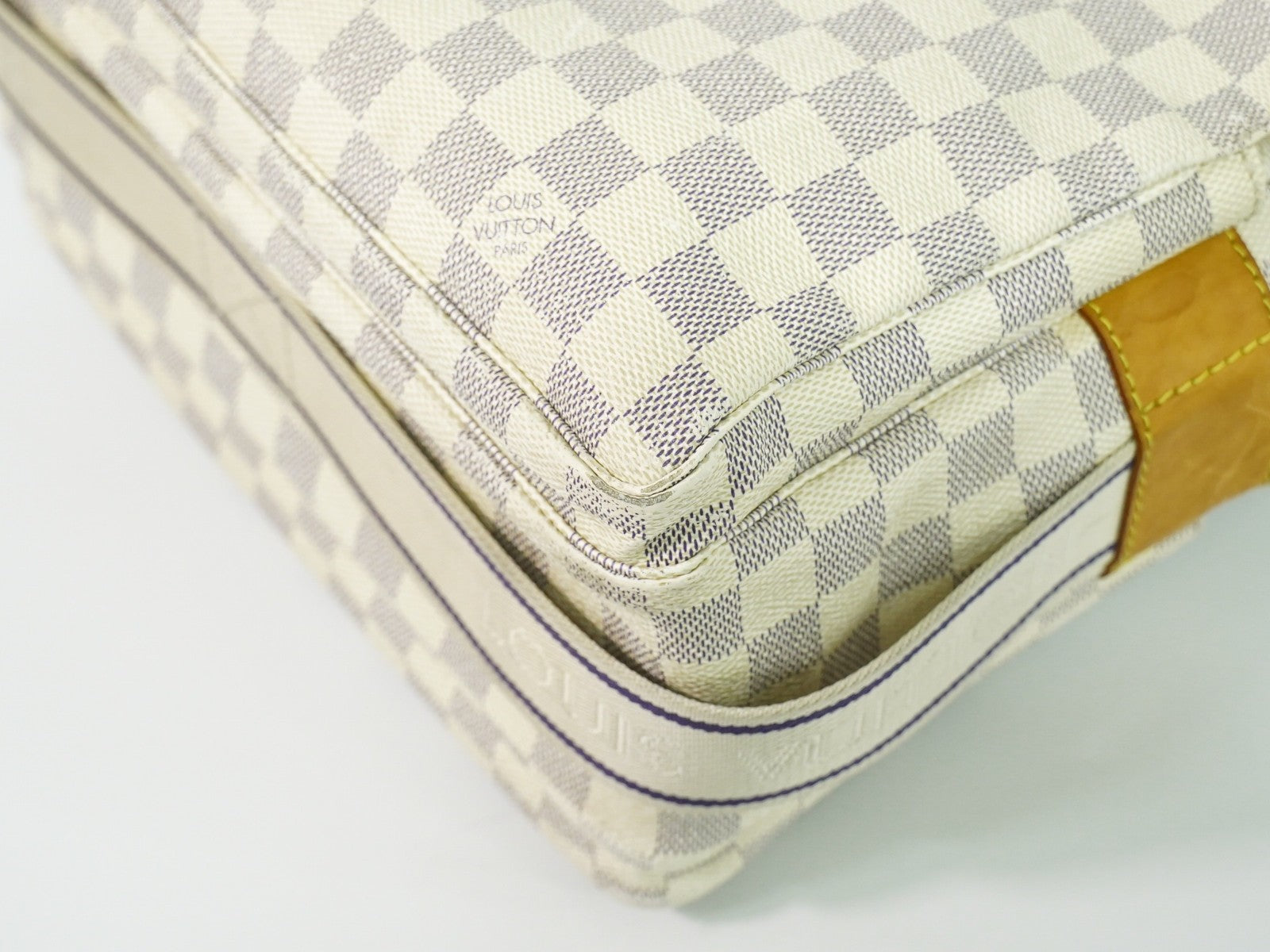 Louis Vuitton Naviglio Handbag Damier White Canvas Shoulder Bag Bag (Pre-Owned)
