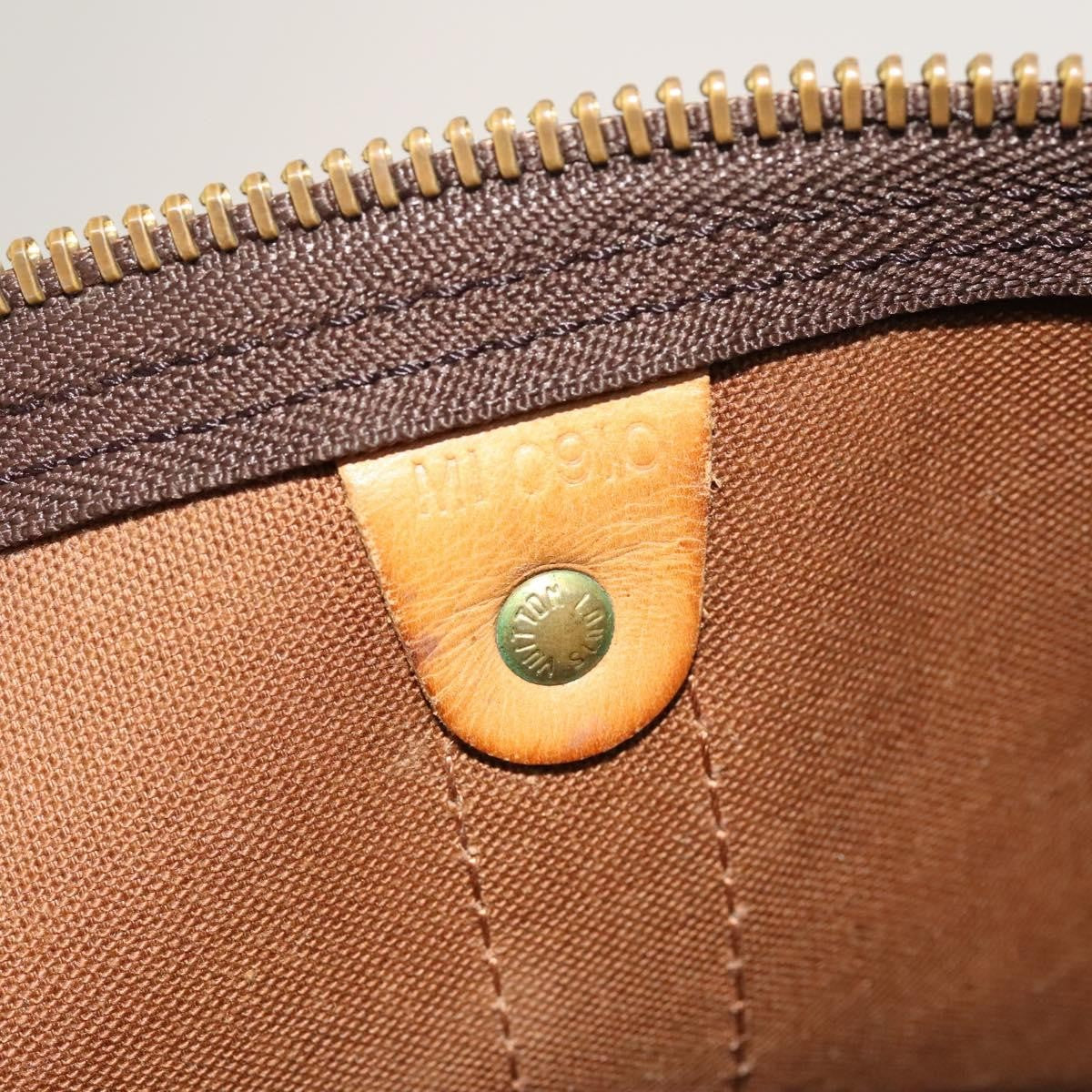 Louis Vuitton Keepall Bag Monogram Canvas Brown Canvas Travel Bag Bag (Pre-Owned)