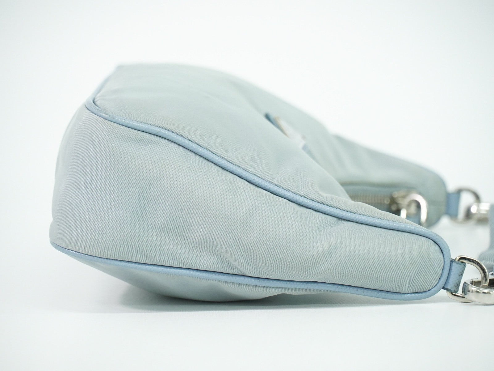 Prada Re-Edition 2005 Shoulder Bag Tessuto Blue Nylon Shoulder Bag Bag (Pre-Owned)