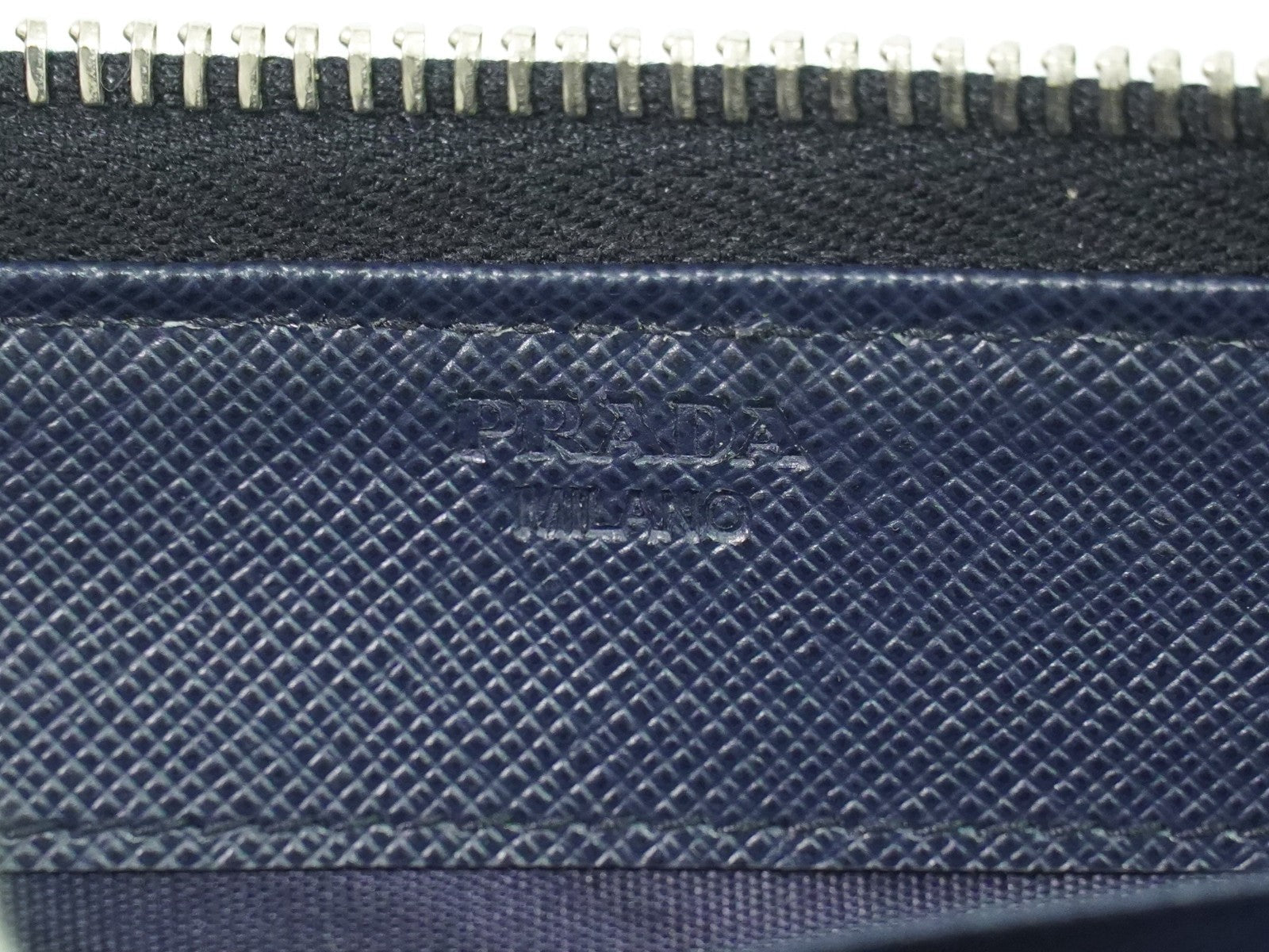 Prada Saffiano Wallet Leather Navy Leather Wallets Accessory (Pre-Owned)