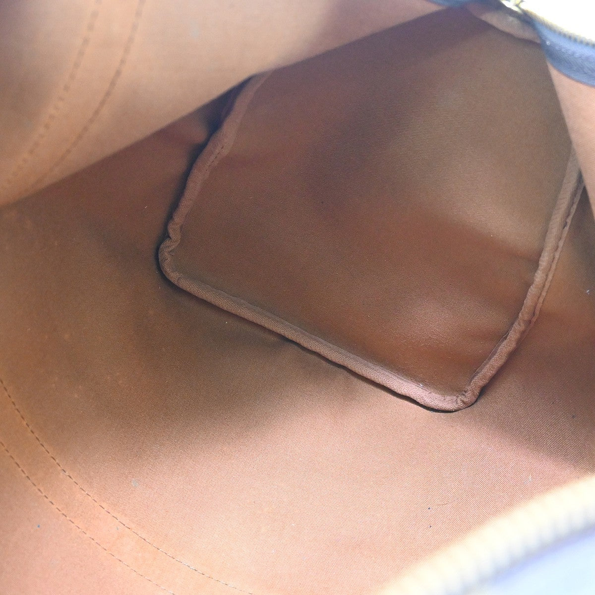Louis Vuitton Keepall Bag Monogram Canvas Brown Canvas Travel Bag Bag (Pre-Owned)