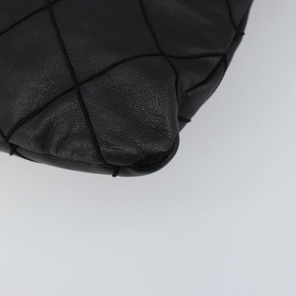 Chanel Vintage Shoulder Bag Leather Black Leather Shoulder Bag Bag (Pre-Owned)