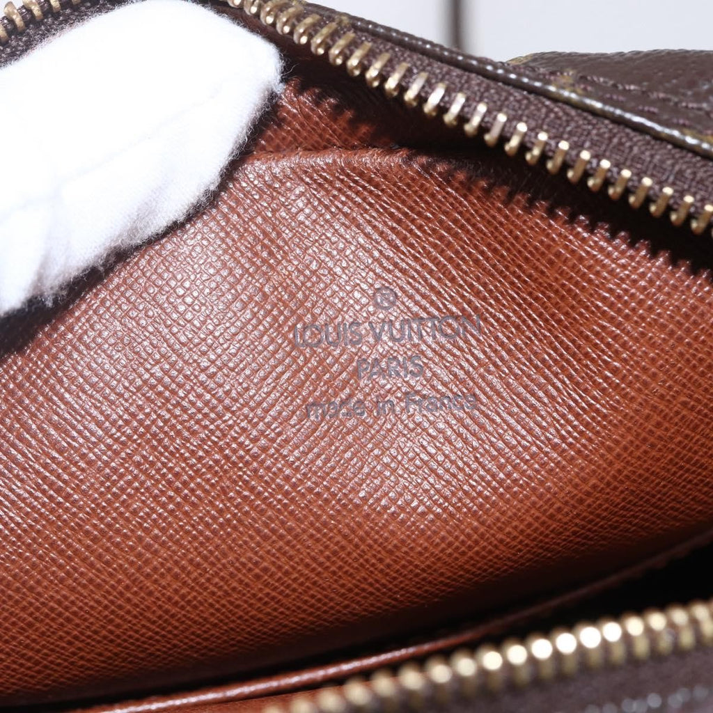 Louis Vuitton Amazone Bag Monogram Canvas Brown Canvas Shoulder Bag Bag (Pre-Owned)