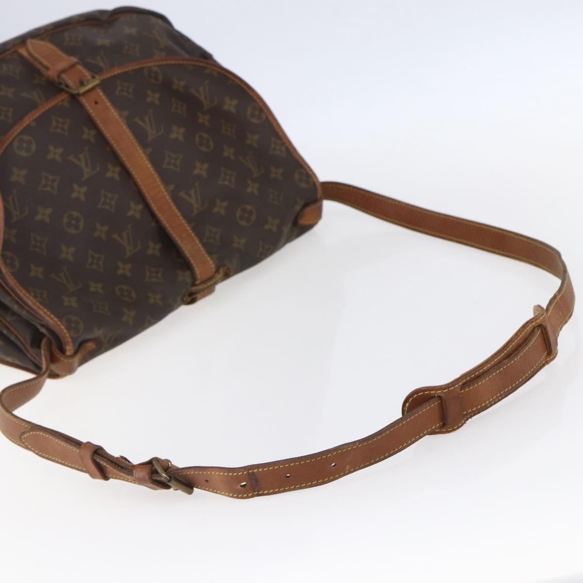 Louis Vuitton Saumur Handbag Monogram Canvas Brown Canvas Shoulder Bag Bag (Pre-Owned)