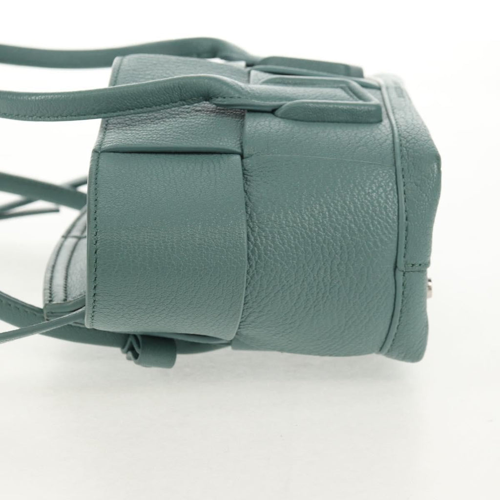 Bottega Veneta Arco Bag Maxi Intrecciato Leather Green Leather Handbag (Pre-Owned)