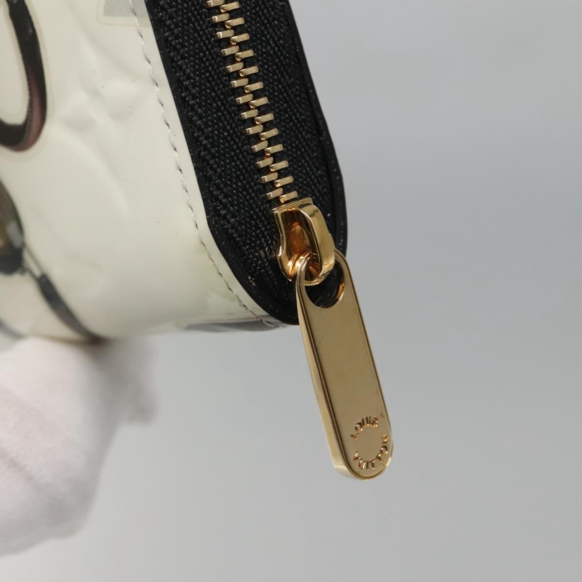 Louis Vuitton Nicolas Ghesquière Zippy Wallet Patent Monogram White Patent_Leather Wallets Accessory (Pre-Owned)