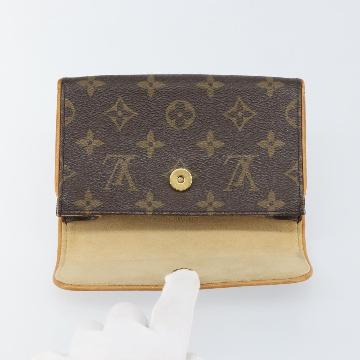 Louis Vuitton Florentine Waist Bag Monogram Canvas Brown Canvas Clutche & Pouche Bag (Pre-Owned)