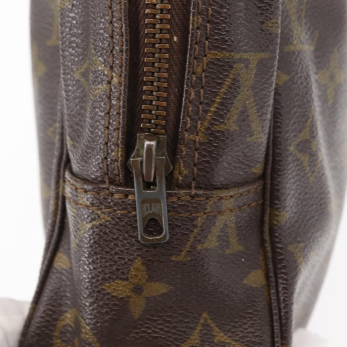 Louis Vuitton Trousse Toiletry Pouch Monogram Canvas Brown Canvas Toiletry Case Accessory (Pre-Owned)
