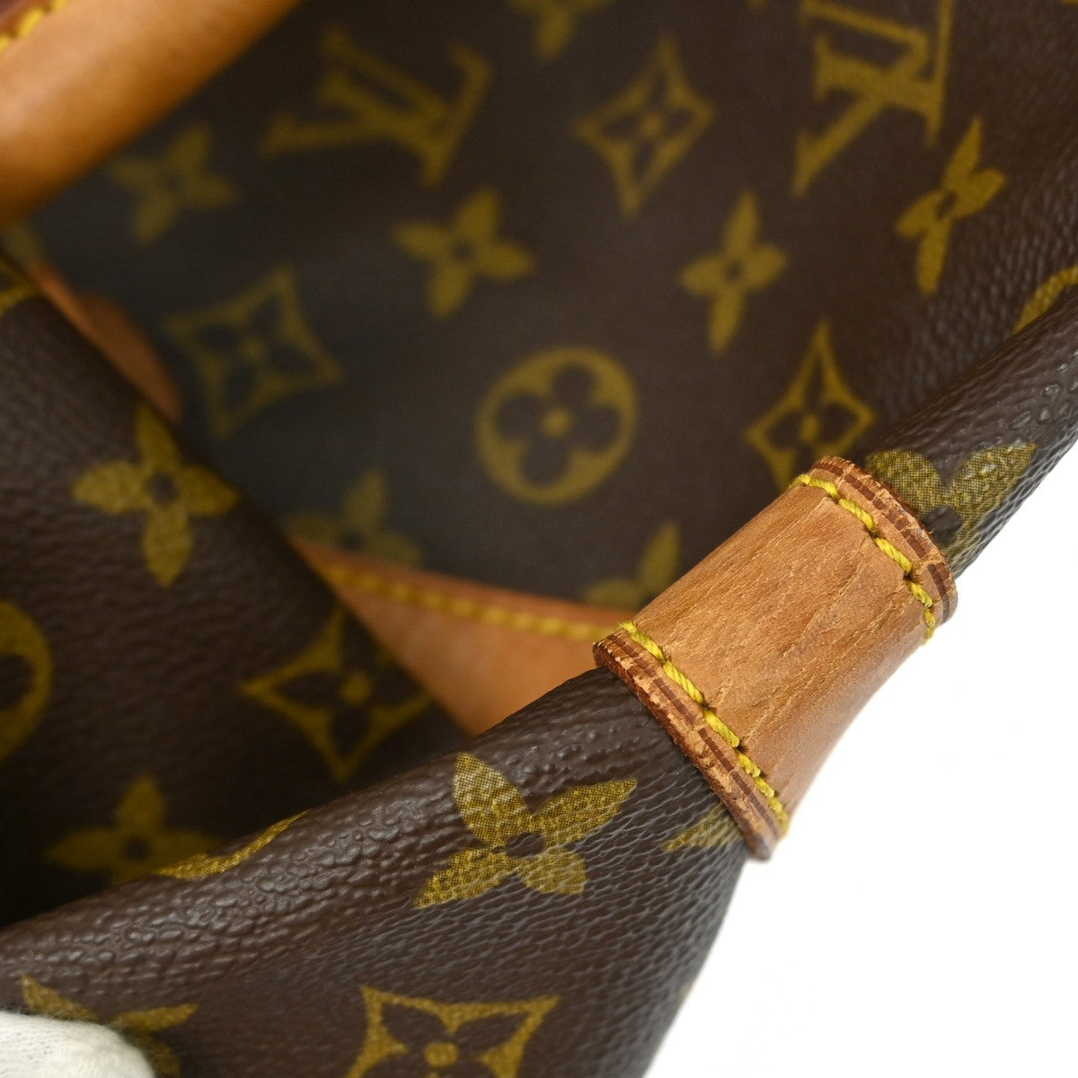 Louis Vuitton Keepall Bag Monogram Canvas Brown Canvas Travel Bag Bag (Pre-Owned)