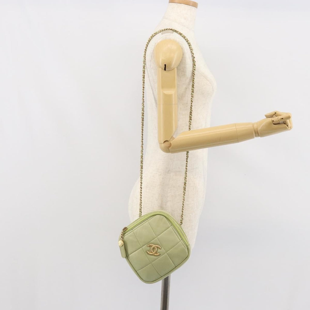 Chanel Diamond Chain Crossbody Bag Quilted Lambskin Green Leather Shoulder Bag Bag (Pre-Owned)