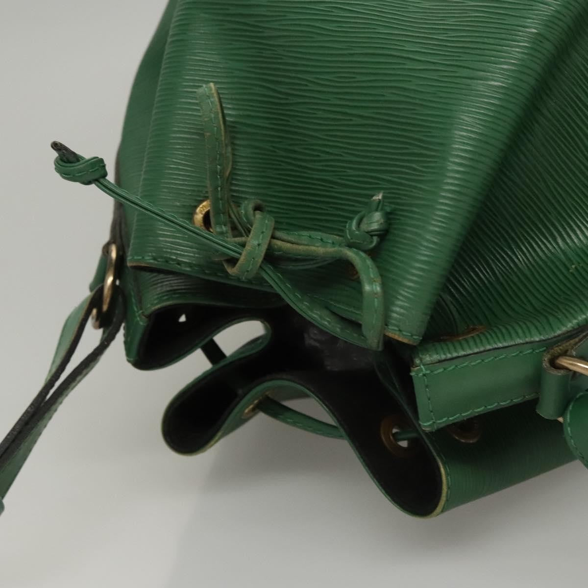 Louis Vuitton Petit Noe Handbag Epi Leather Green Leather Shoulder Bag Bag (Pre-Owned)