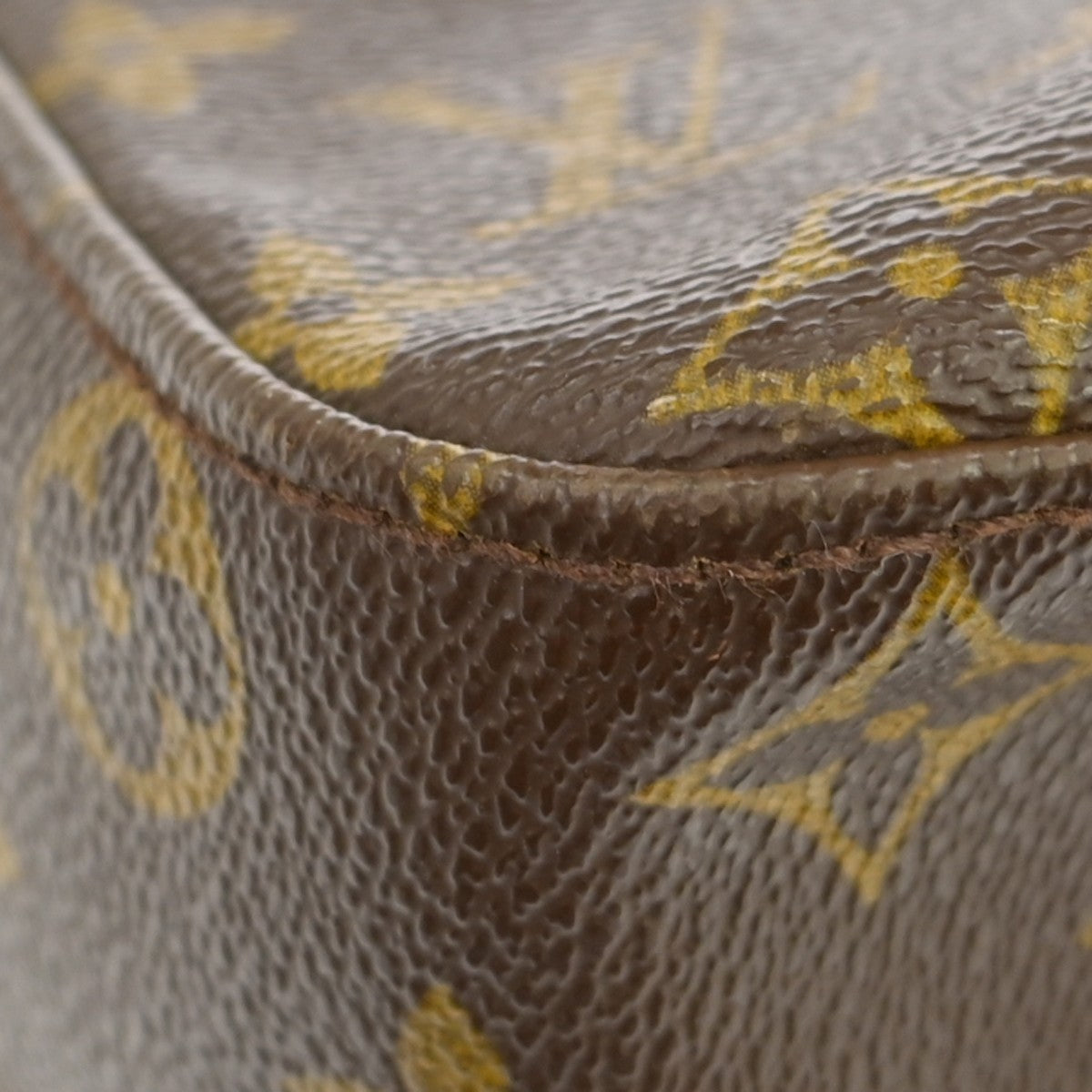 Louis Vuitton Monogram Looping Handbag Monogram Canvas Brown Canvas Shoulder Bag Bag (Pre-Owned)