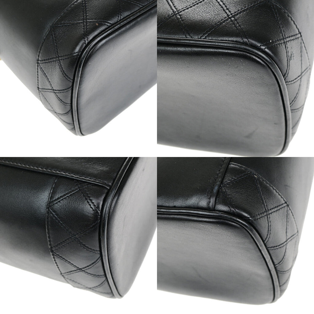 Chanel Vanity Pouch Leather Black Leather Bag (Pre-Owned)