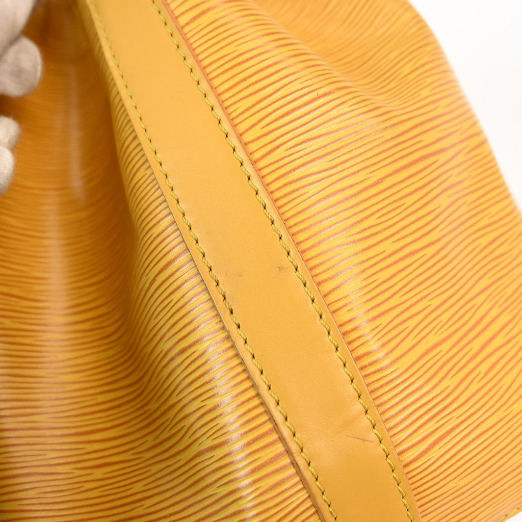 Louis Vuitton Petit Noe Handbag Epi Leather Yellow Leather Shoulder Bag Bag (Pre-Owned)