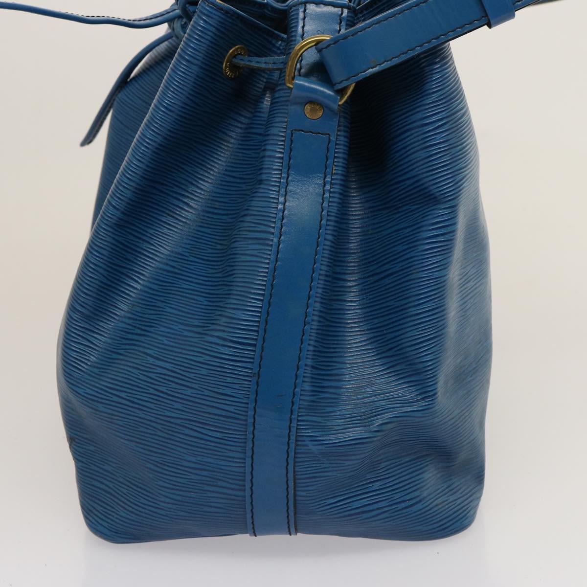 Louis Vuitton Petit Noe Handbag Epi Leather Blue Leather Shoulder Bag Bag (Pre-Owned)