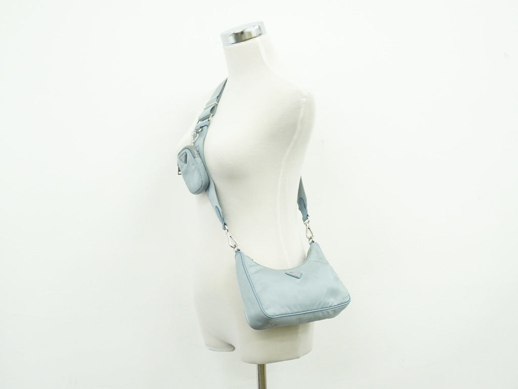 Prada Re-Edition 2005 Shoulder Bag Tessuto Blue Nylon Shoulder Bag Bag (Pre-Owned)