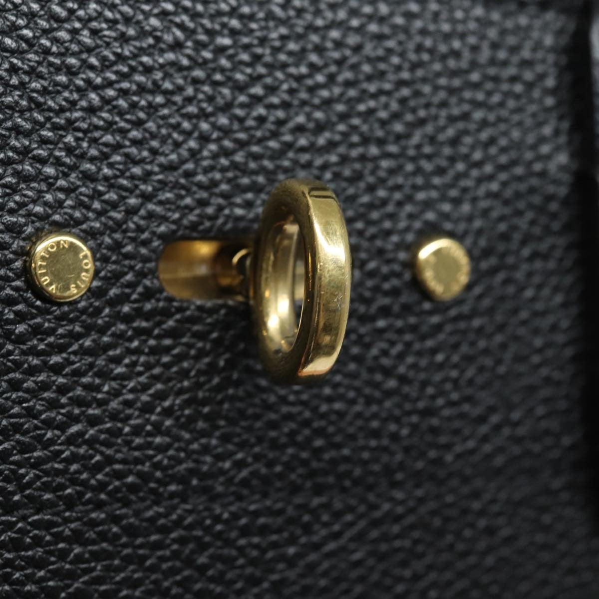 Louis Vuitton City Steamer Handbag Leather Black Leather Handbag (Pre-Owned)