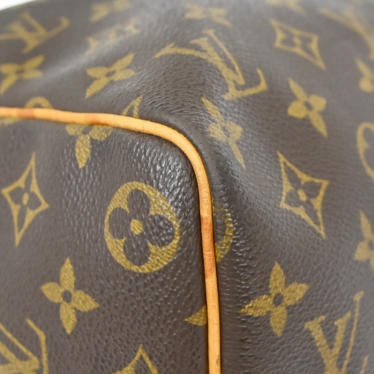 Louis Vuitton Keepall Bag Monogram Canvas Brown Canvas Travel Bag Bag (Pre-Owned)