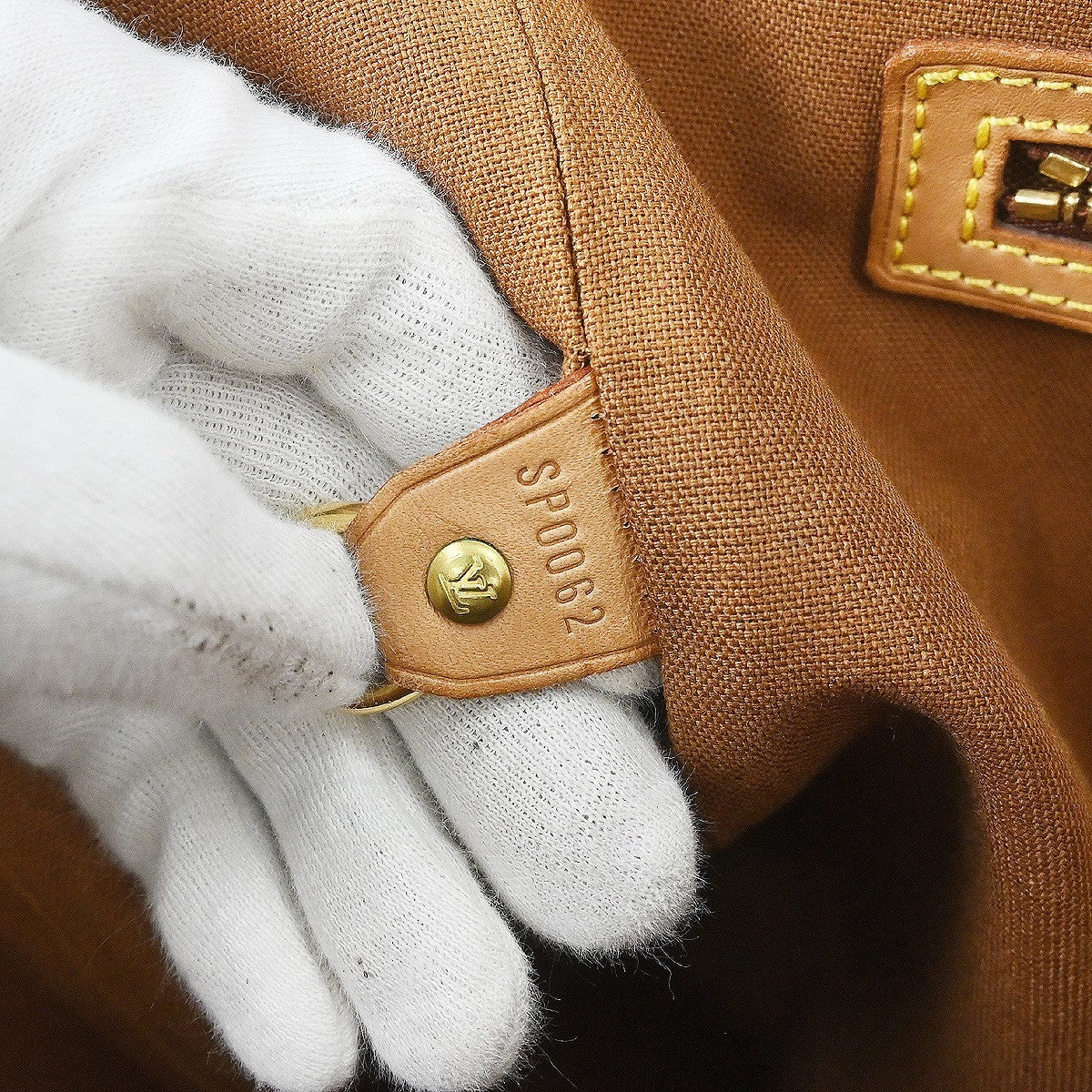 Louis Vuitton Abbesses Messenger Bag Monogram Canvas Brown Canvas Shoulder Bag Bag (Pre-Owned)