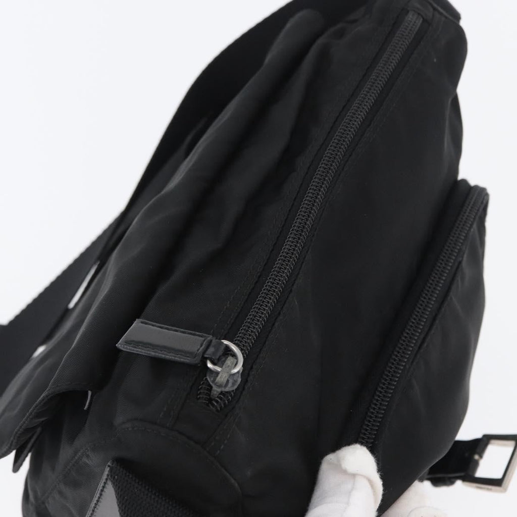 Prada Buckle Messenger Bag Tessuto Black Nylon Shoulder Bag Bag (Pre-Owned)