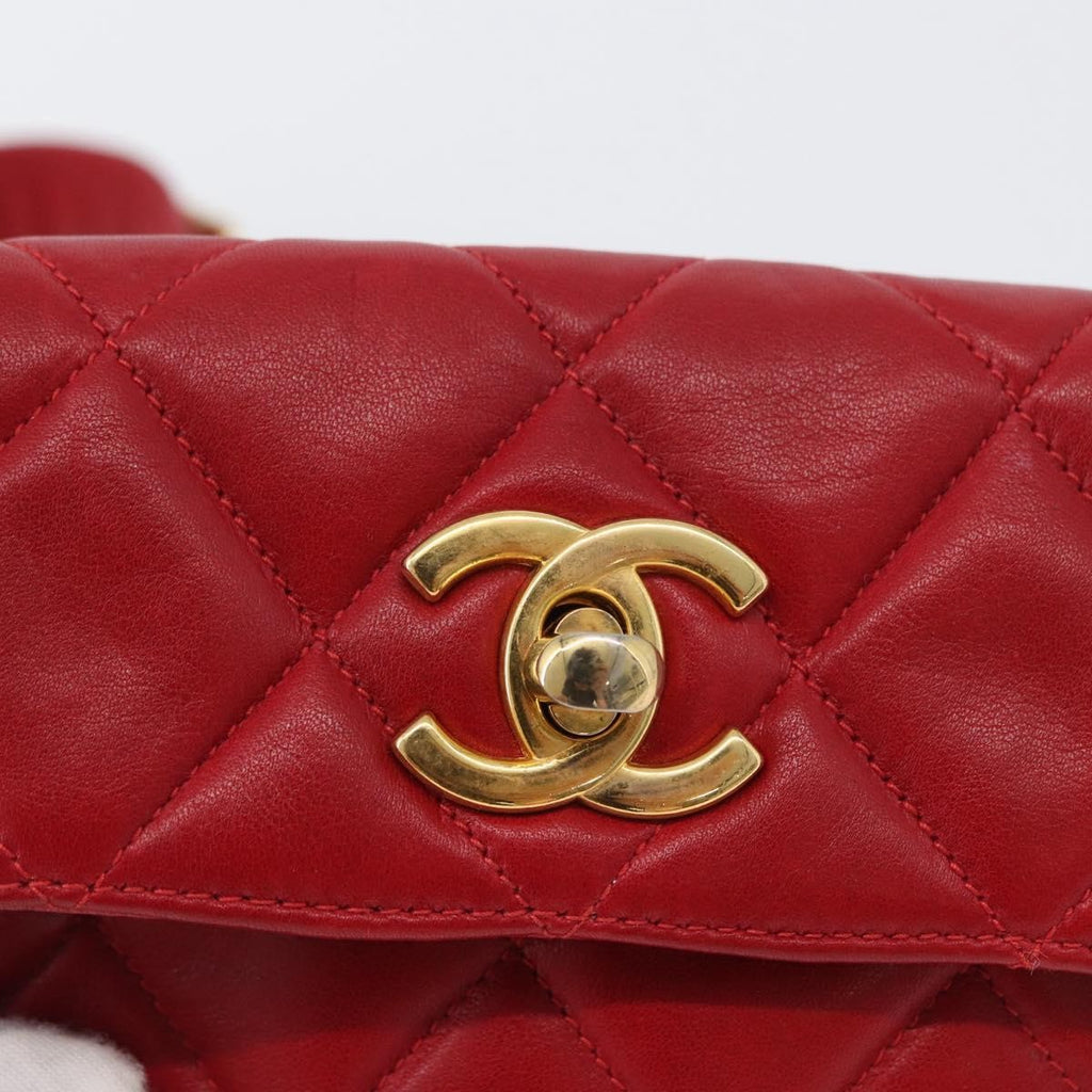 Chanel Vintage Cc Flap Waist Bag Quilted Lambskin Red Leather Clutche & Pouche Bag (Pre-Owned)