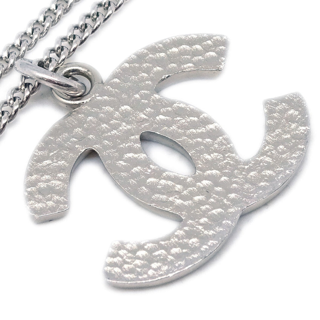 Chanel Cc Logo Pendant Necklace Metal Silver Silver_Plated Necklace Jewelry (Pre-Owned)