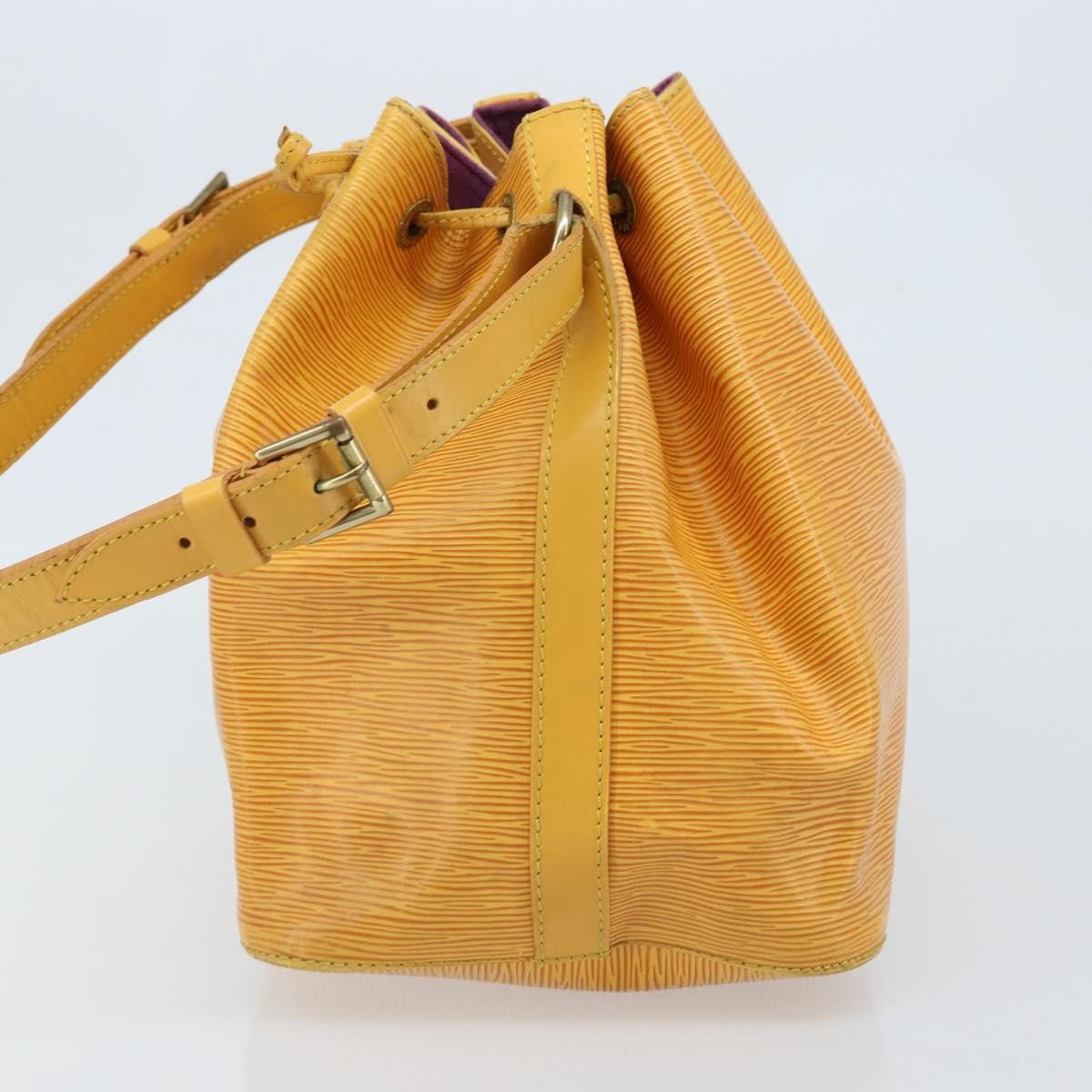 Louis Vuitton Petit Noe Handbag Epi Leather Yellow Leather Shoulder Bag Bag (Pre-Owned)