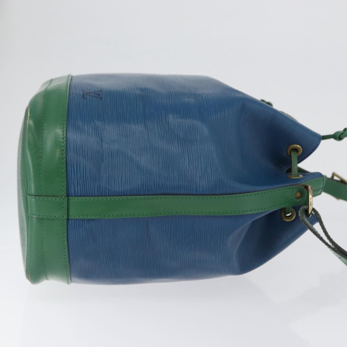 Louis Vuitton Bicolor Noe Handbag Epi Leather Blue Leather Shoulder Bag Bag (Pre-Owned)