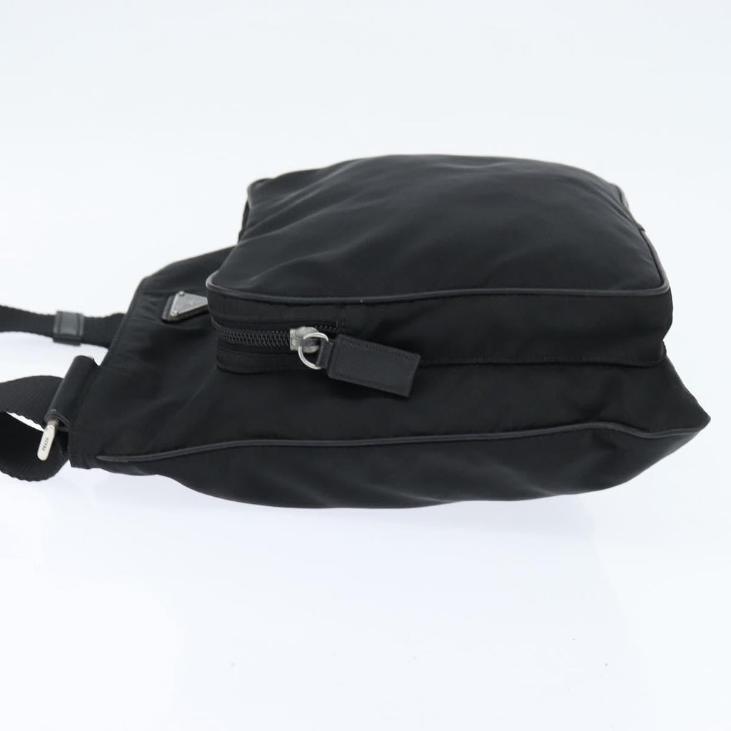 Prada Front Pocket Messenger Bag Tessuto Black Nylon Shoulder Bag Bag (Pre-Owned)
