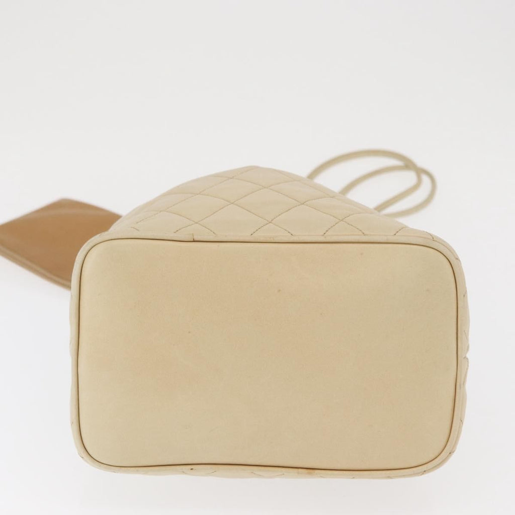 Chanel Gabrielle Drawstring Bag Quilted Calfskin Beige Leather Shoulder Bag Bag (Pre-Owned)