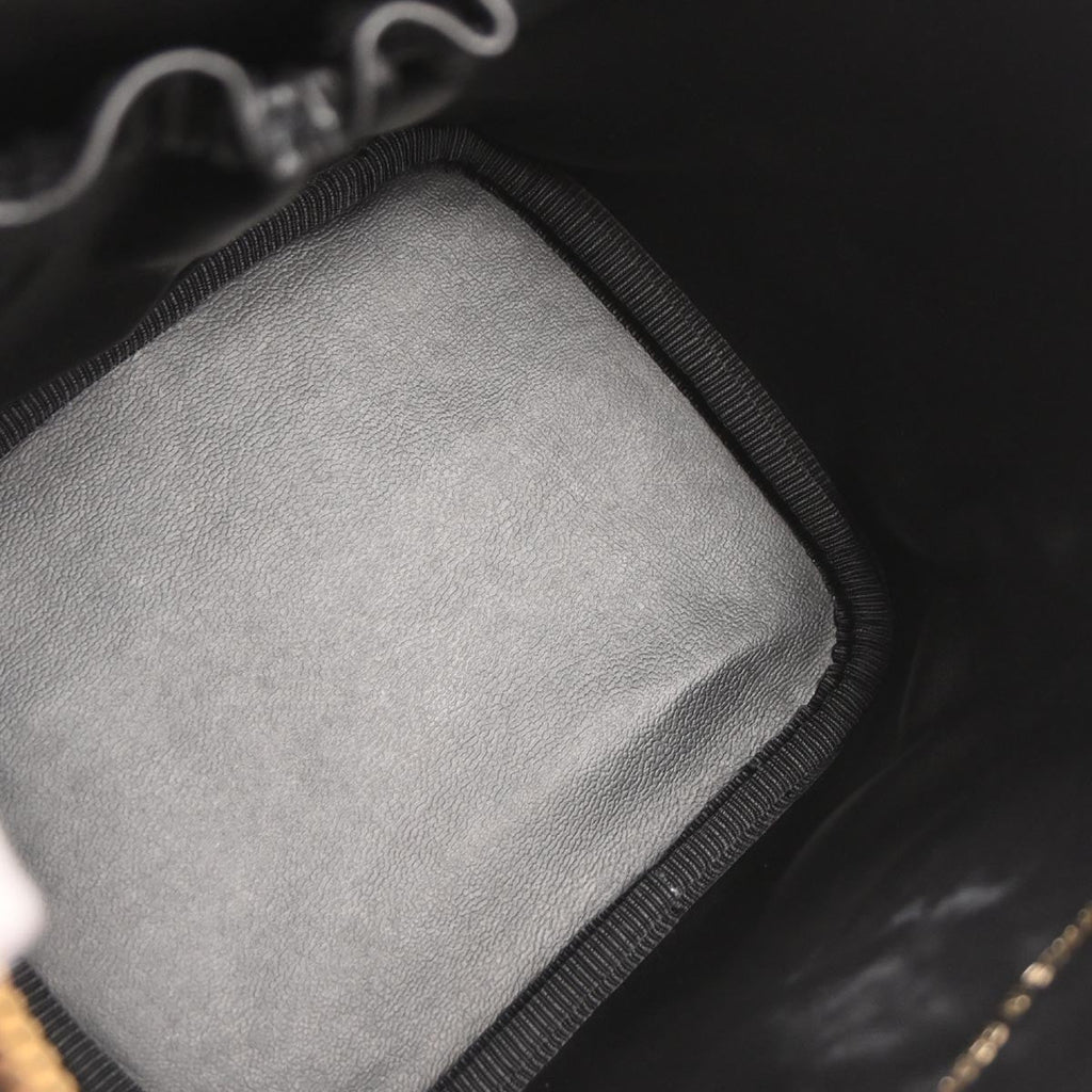 Chanel Vintage Timeless Cosmetic Case Caviar Black Leather Clutche & Pouche Bag (Pre-Owned)