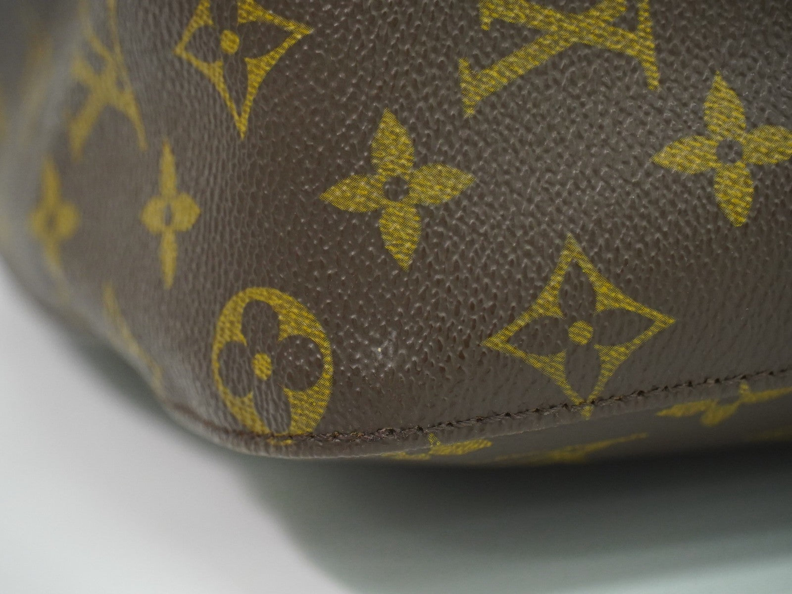 Louis Vuitton Monogram Looping Handbag Monogram Canvas Brown Canvas Shoulder Bag Bag (Pre-Owned)