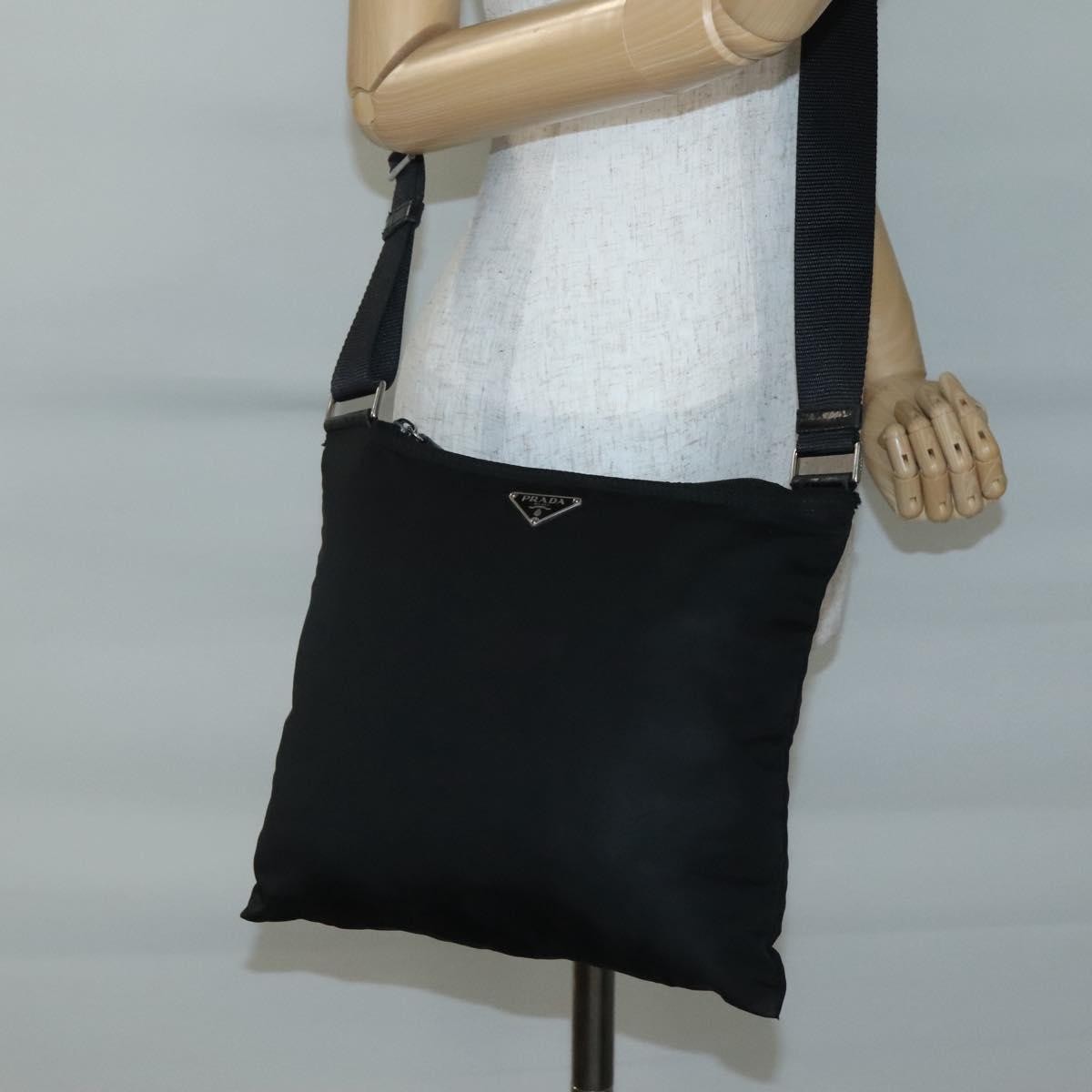 Prada Flat Messenger Bag Tessuto Black Nylon Shoulder Bag Bag (Pre-Owned)