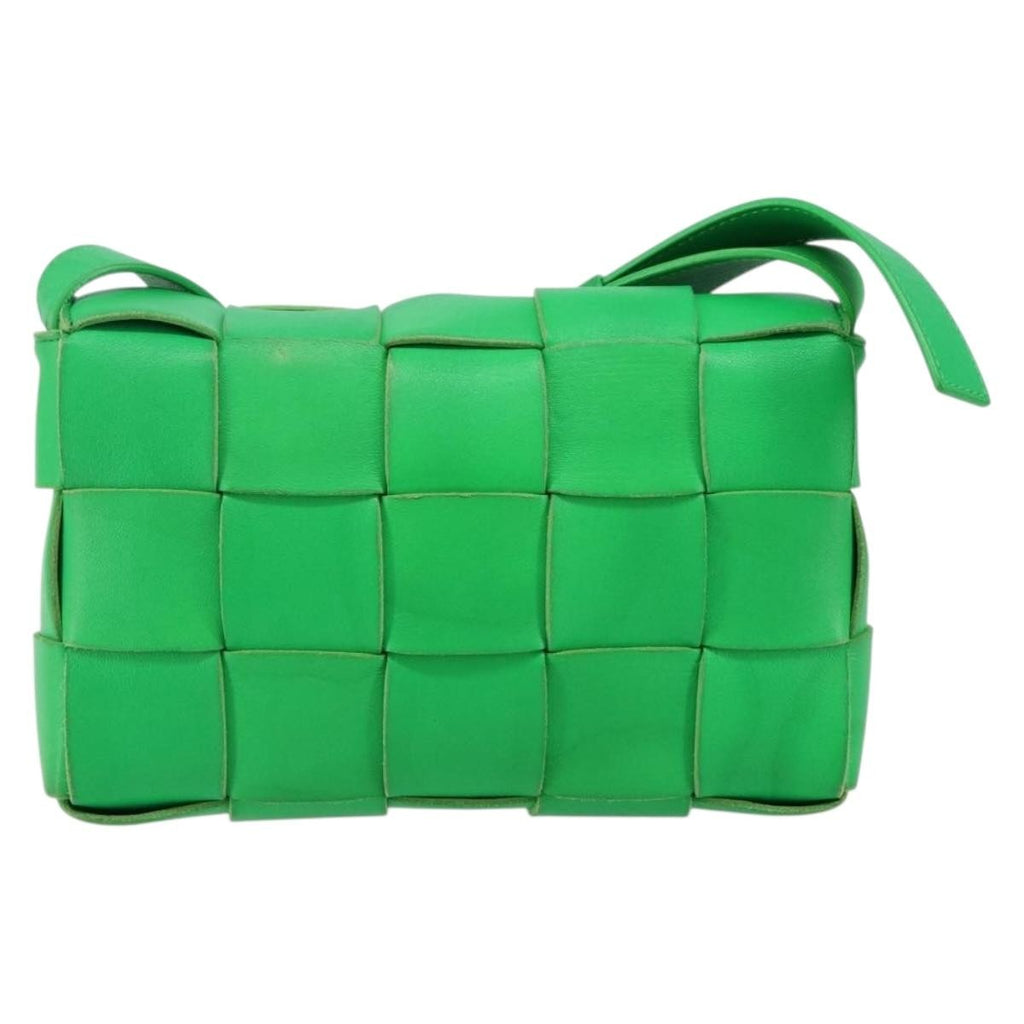Bottega Veneta Cassette Crossbody Bag Maxi Intrecciato Leather Green Leather Bag (Pre-Owned)