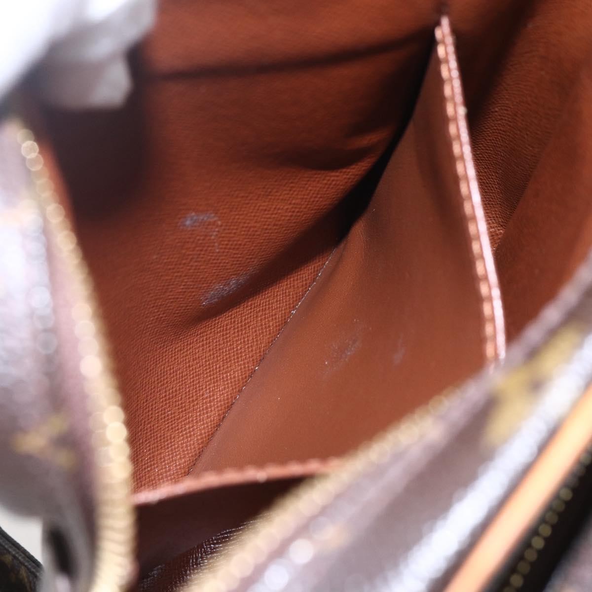 Louis Vuitton Amazone Bag Monogram Canvas Brown Canvas Shoulder Bag Bag (Pre-Owned)