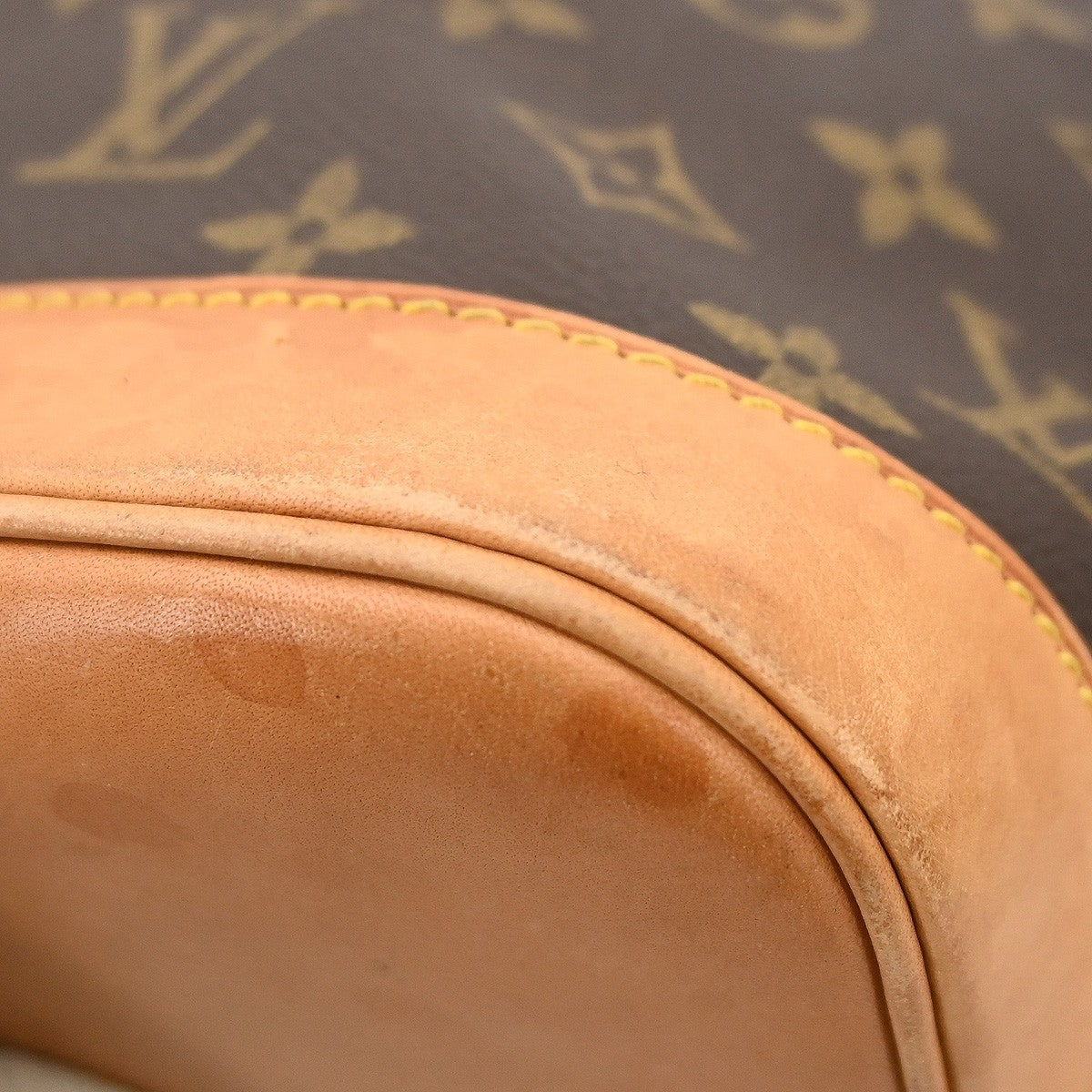 Louis Vuitton Alma Handbag Monogram Canvas Brown Canvas Handbag (Pre-Owned)