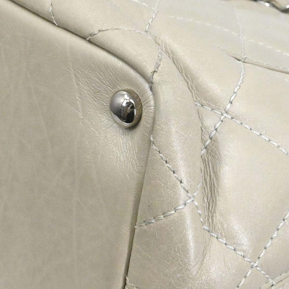 Chanel 31 Rue Cambon Chain Tote Caviar Ecru Leather Tote Bag Bag (Pre-Owned)