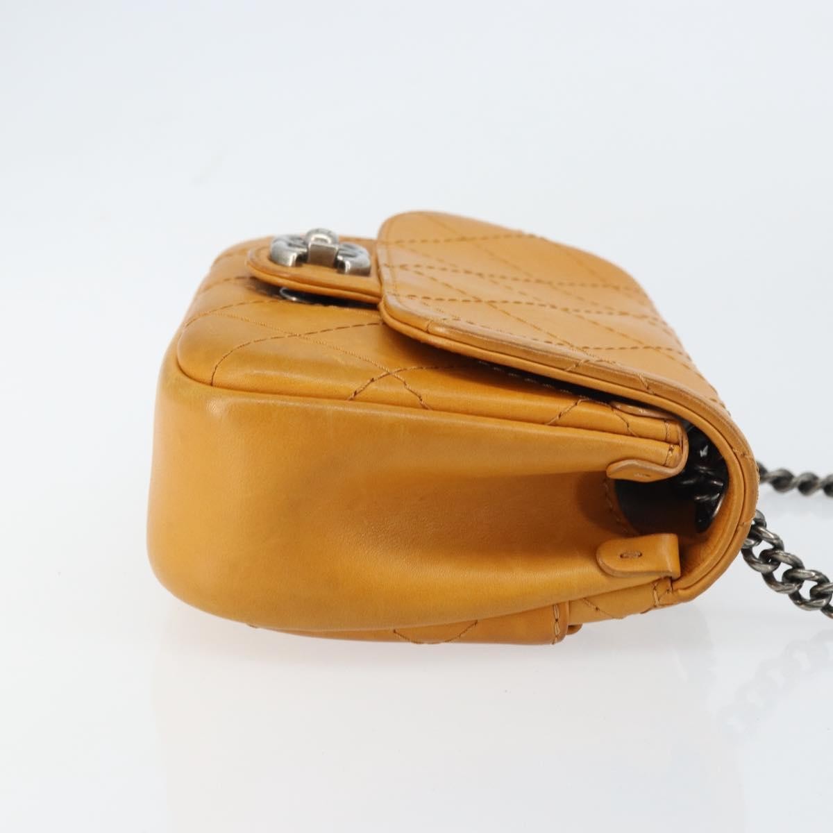 Chanel Chain Flap Bag Quilted Leather Orange Leather Shoulder Bag Bag (Pre-Owned)