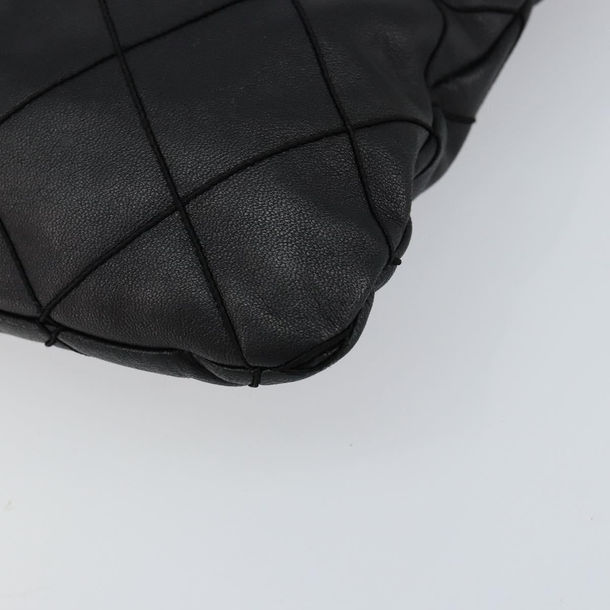 Chanel Vintage Shoulder Bag Leather Black Leather Shoulder Bag Bag (Pre-Owned)