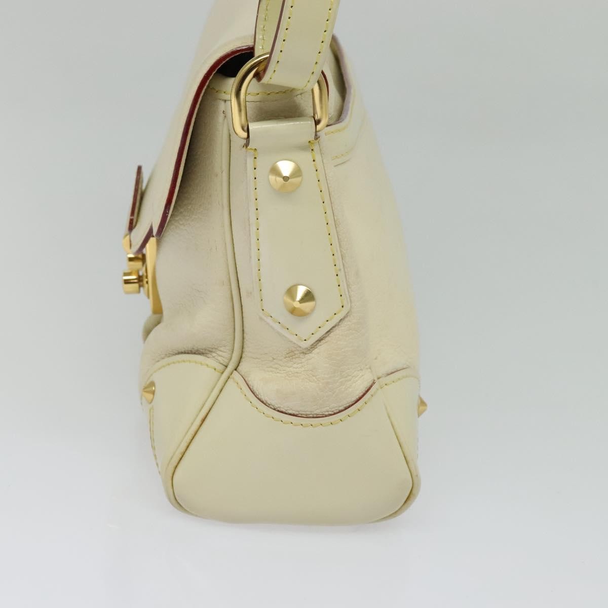 Louis Vuitton Suhali L'essentiel Handbag Leather White Leather Shoulder Bag Bag (Pre-Owned)